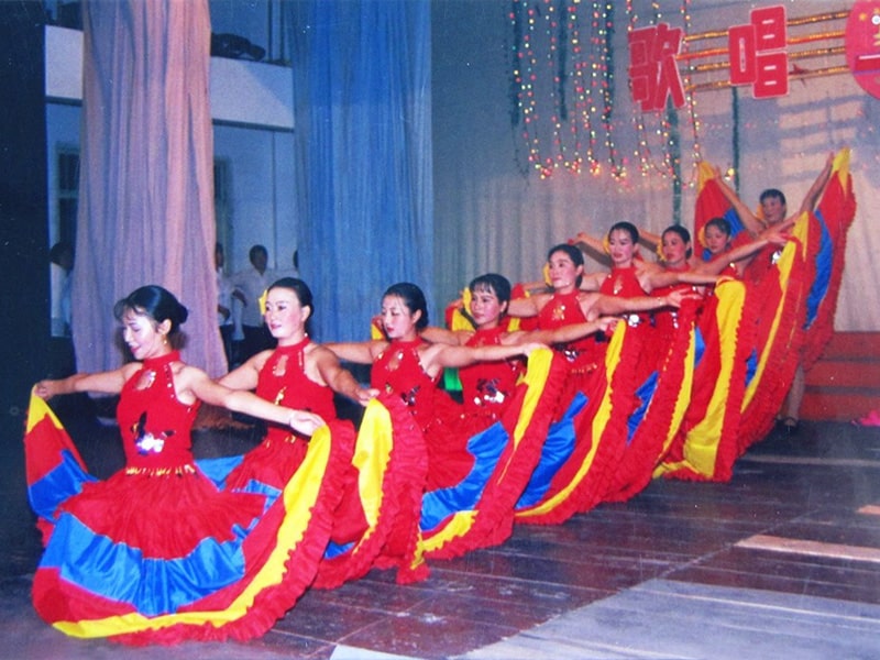 90年代職工(gong)文藝表演(yan)