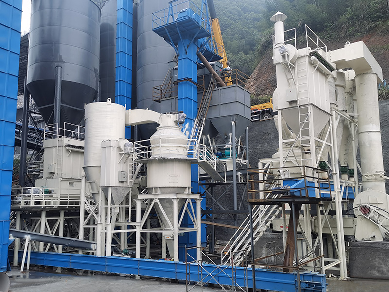 福建(jian)年産(chan)10萬噸(dun)氧化(hua)鈣、20萬(wan)噸氫(qing)氧化(hua)鈣生(sheng)産線(xian)