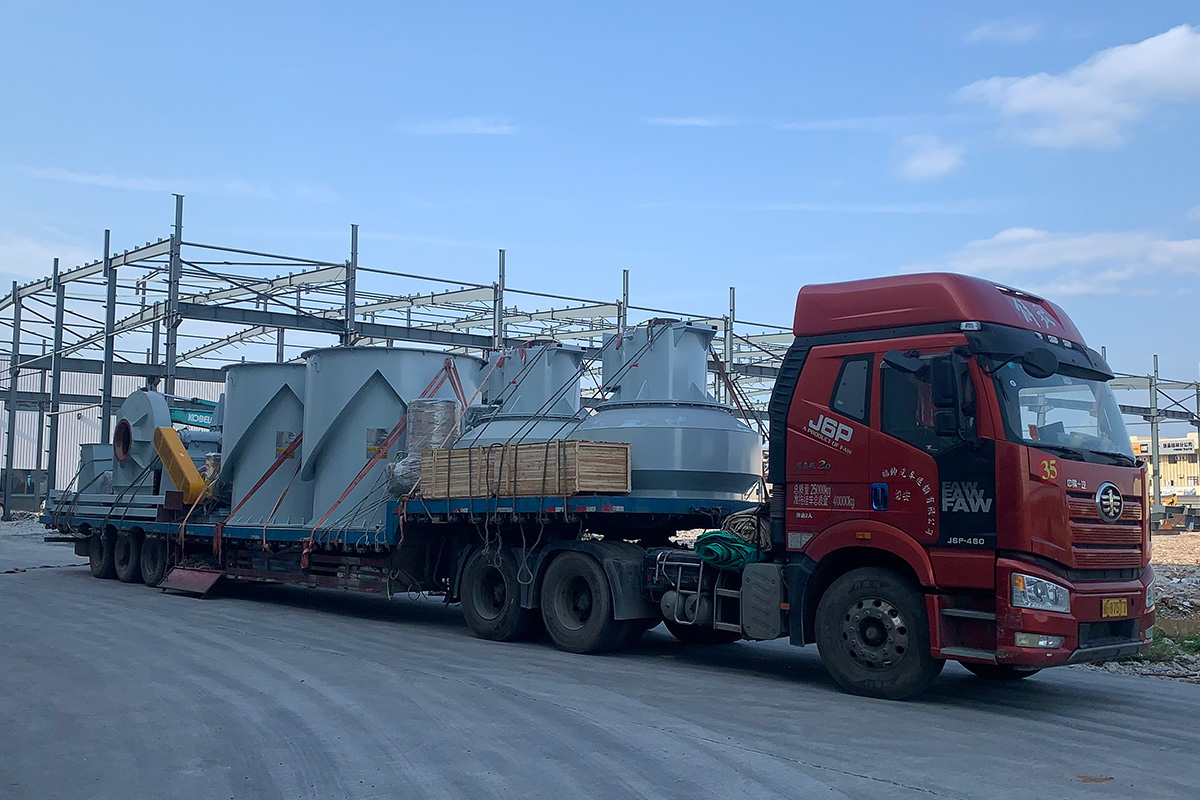 再(zai)拓一(yi)國，桂(gui)林礦(kuang)機磨(mo)粉機(ji)首發(fa)塔吉(ji)克斯(si)坦