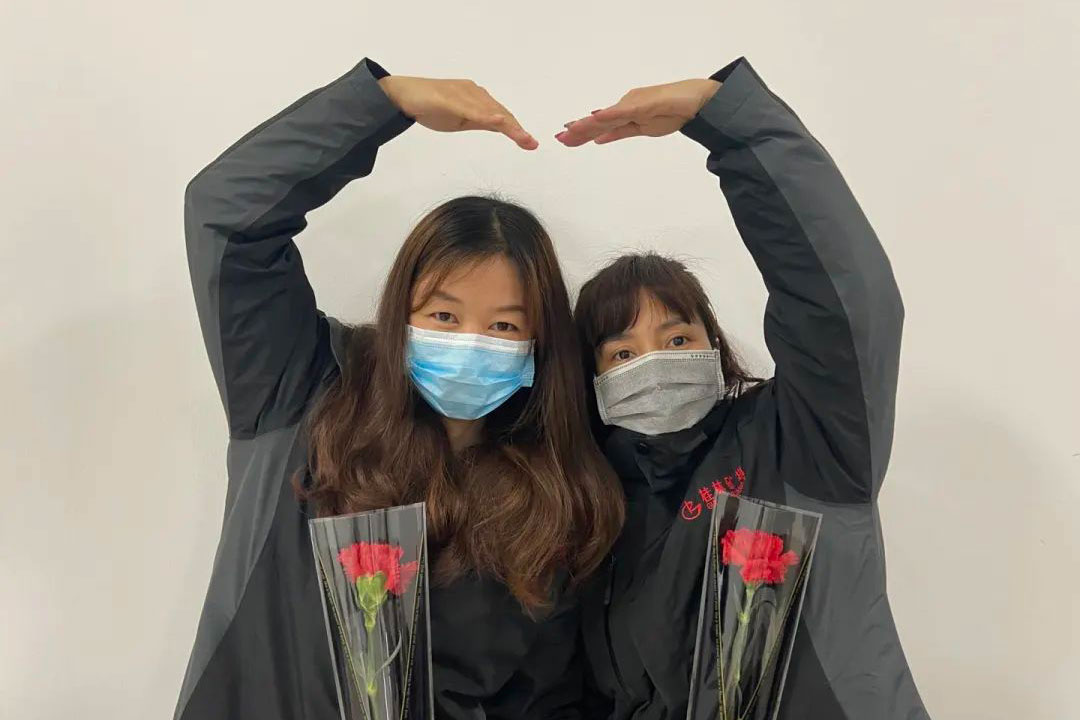 做自己(ji)的太陽(yang)，無須借(jie)誰的光(guang)丨緻敬(jing)我們身(shen)邊的“她(ta)”